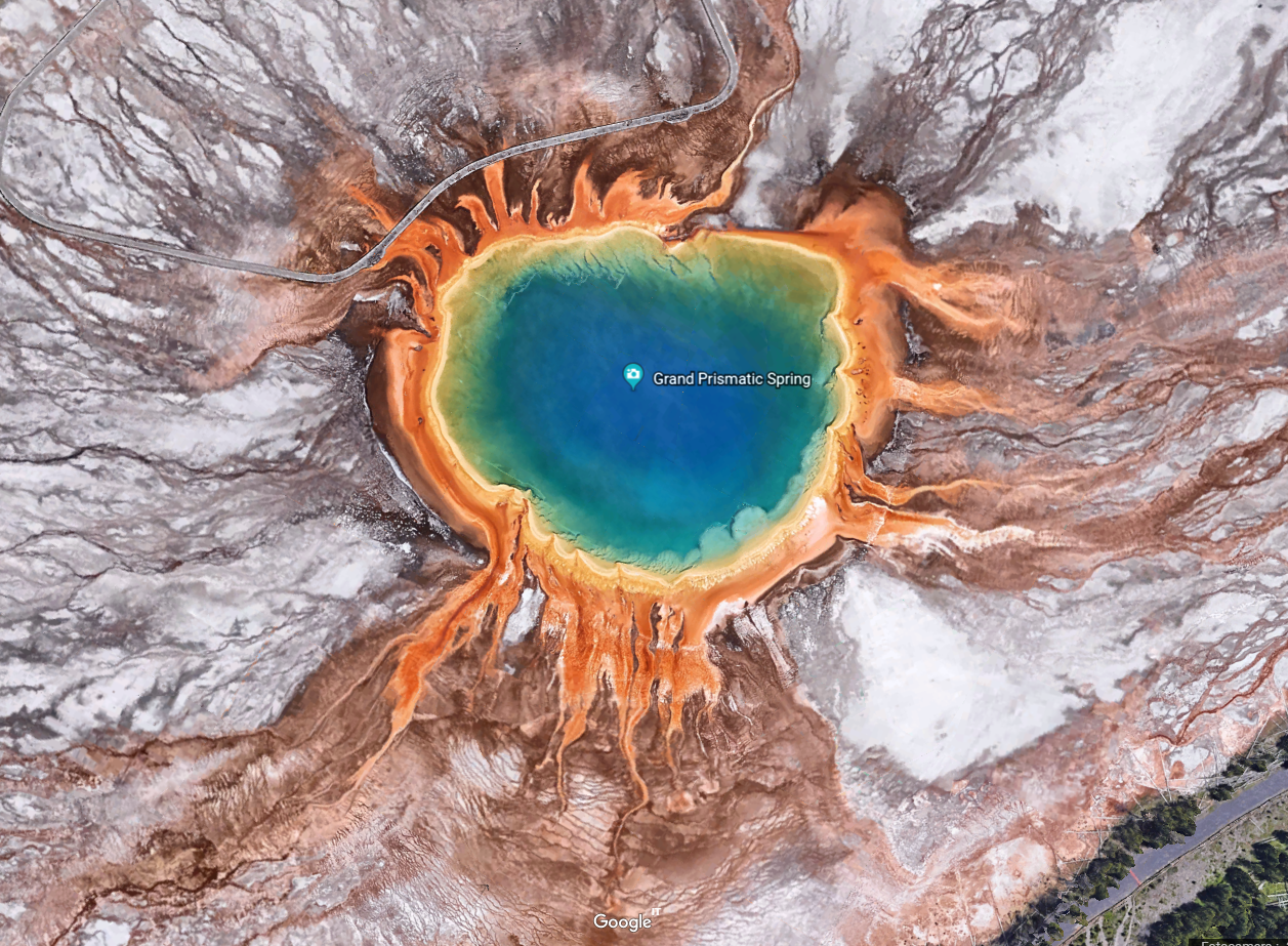 Grand Prismatic Spring luoghi colorati.png