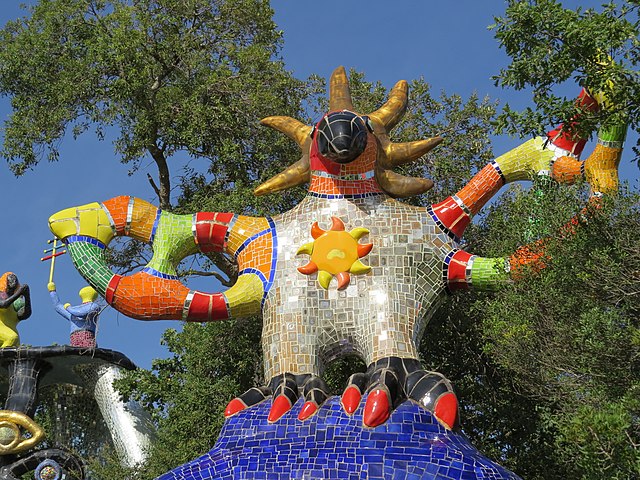 giardino dei tarocchi italia.jpg