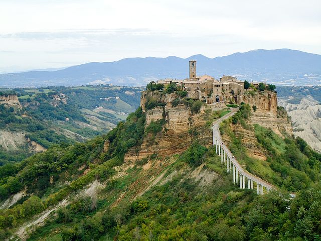 civita di bagnoregio turismo.jpg