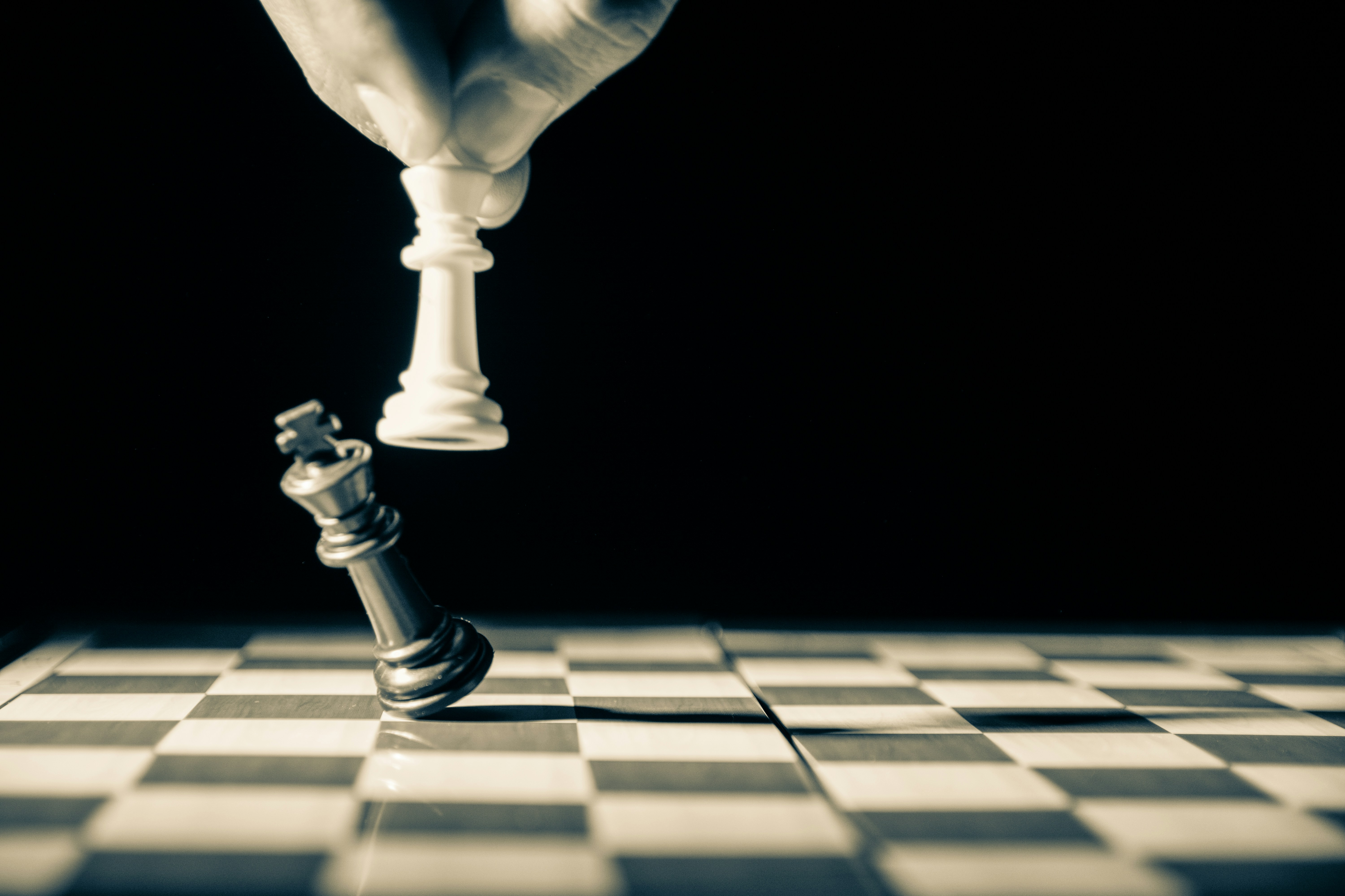 gr-stocks-Iq9SaJezkOE-unsplash (1).jpg